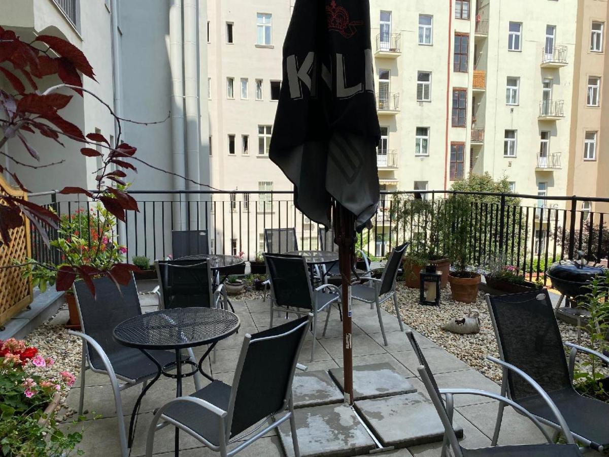 Apartments Cafe No.22 Πράγα Εξωτερικό φωτογραφία